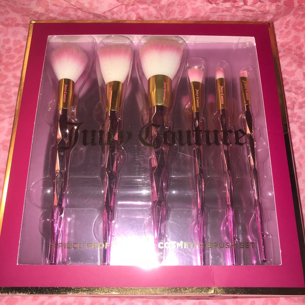 Juicy Couture 6 piece cosmetic brush set